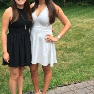 White sleeveless dress